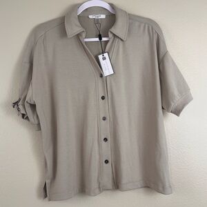 Cable & Gauge Woman’s Knit Collar Tan Short Sleeve Button Down Shirt Size Large